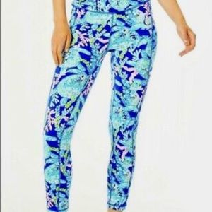 EUC Lilly Pulitzer high rise weekender large in turtle villa